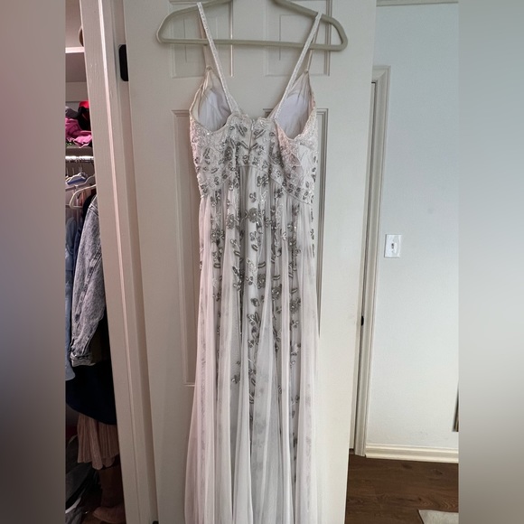 Sherri Hill beaded gown. - Picture 5 of 10